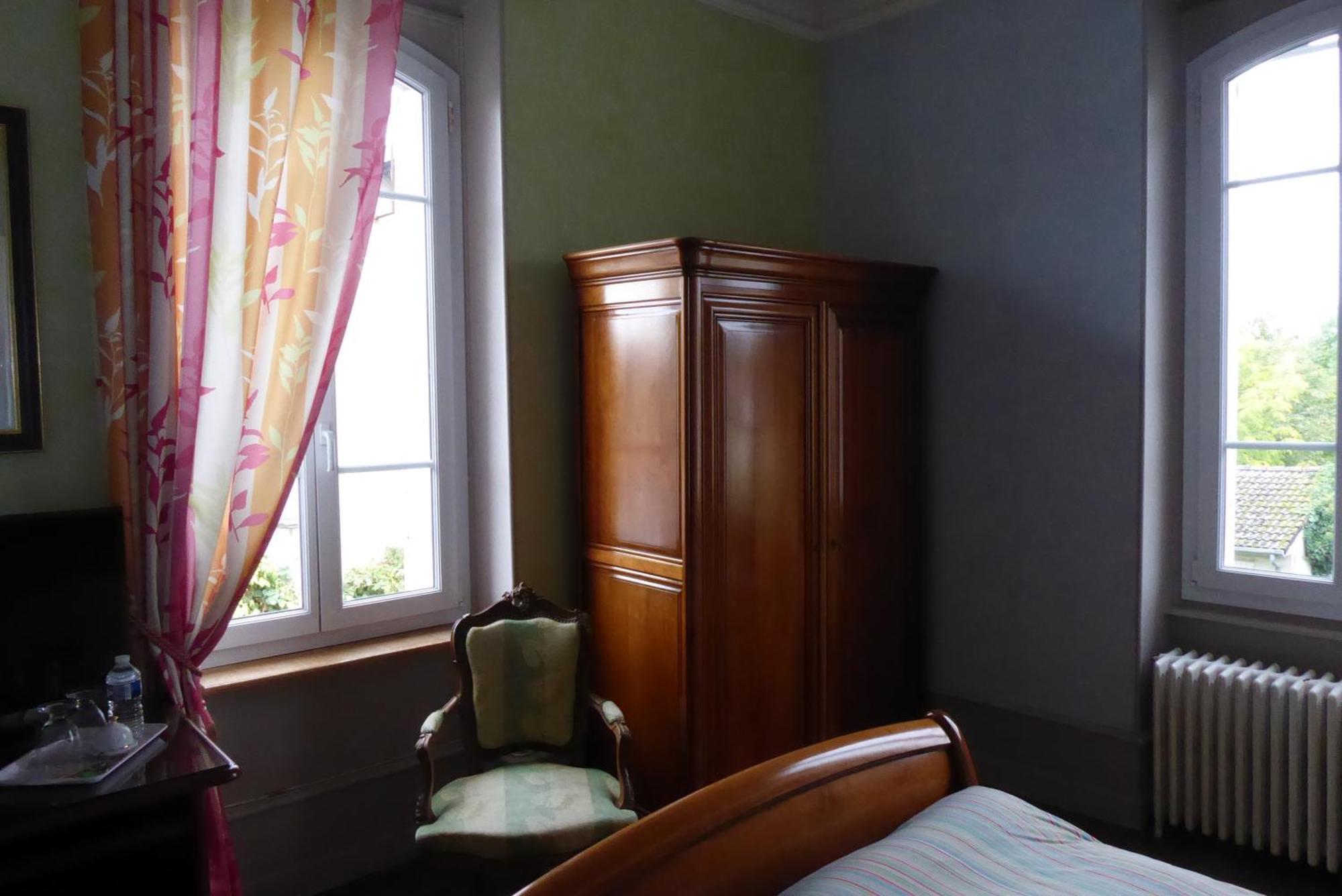 La Dragee Hote, Chambres Chez L'Habitant 默兹河畔凡尔登 客房 照片